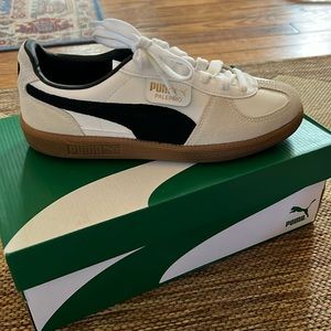 BRAND new womens Puma Palermo’s size 8.5 pure white vapor gray gum